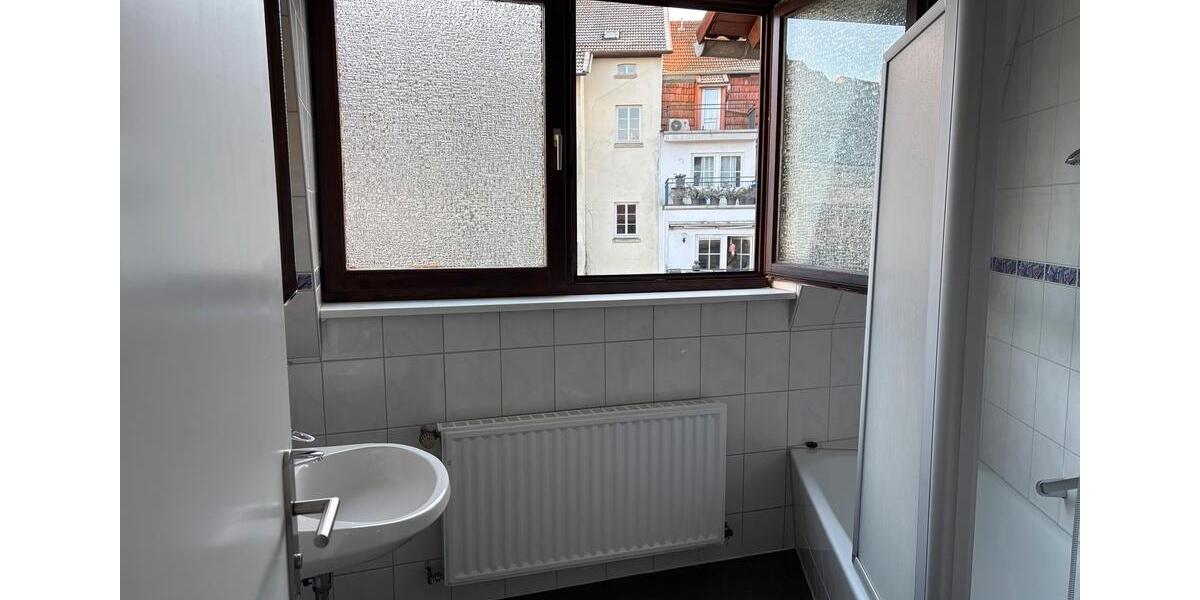 Etagenwohnung Fulda - 3 Zimmer, 85 m&sup2;, 1.100&euro; | Angebot:24874024