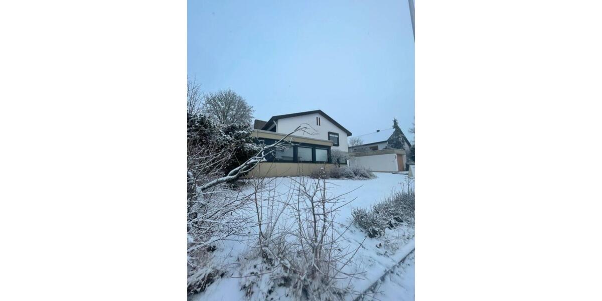 Erdgeschoßwohnung Bad Königshofen im Grabfeld - 5 Zimmer, 160 m&sup2;, 1.000&euro; | Angebot:19351823