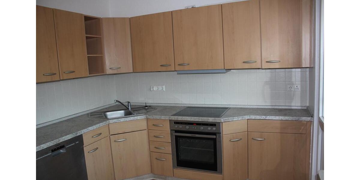 Etagenwohnung Suderburg - 6 Zimmer, 200 m&sup2;, 1.300&euro; | Angebot:25890682