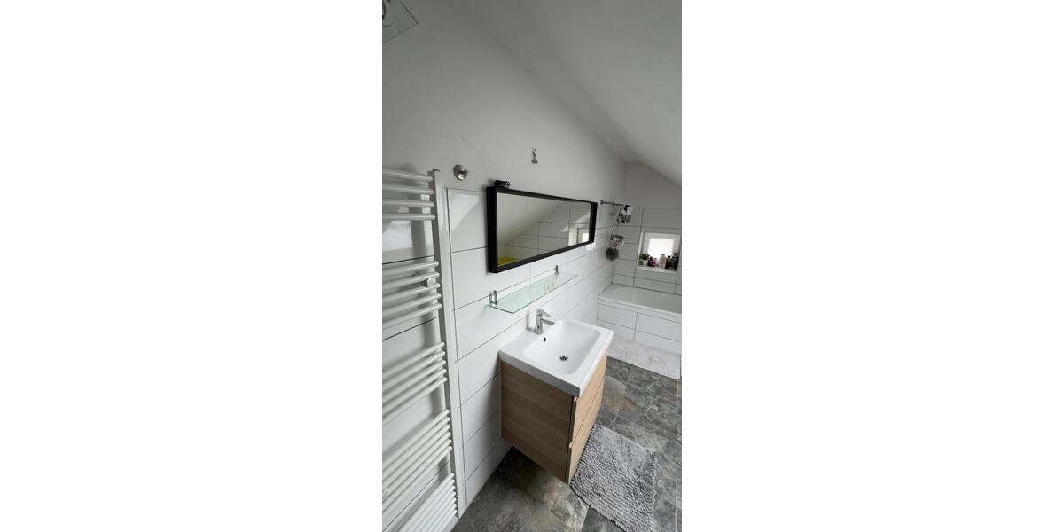 Dachgeschoßwohnung Zehdenick - 3 Zimmer, 80 m&sup2;, 950&euro; | Angebot:26645246