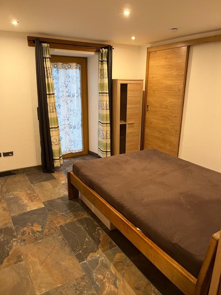 Attraktiv möblierte 2-Zimmer-Erdgeschoßwohnung in Egling