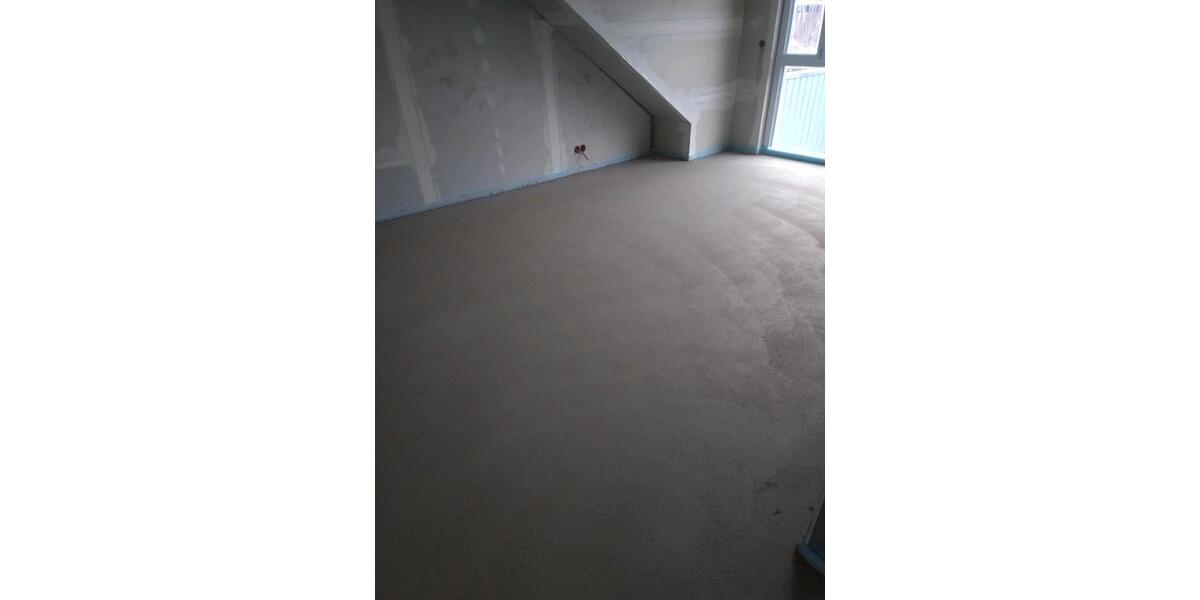 Dachgeschoßwohnung Schmelz - 1.050&euro; | Angebot:24818134