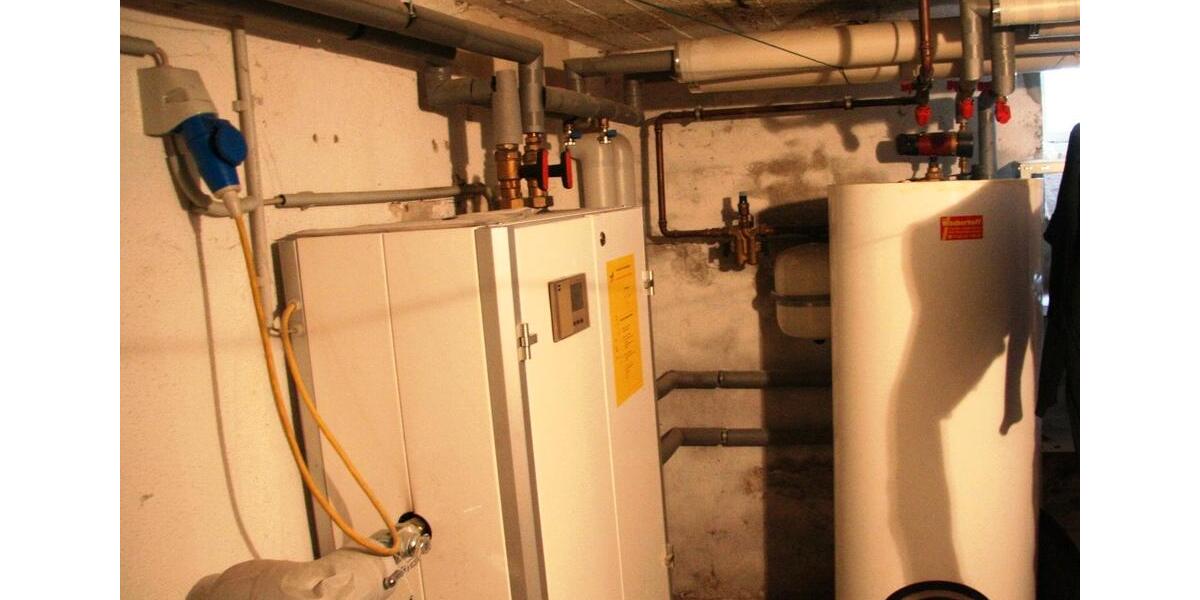 Dachgeschoßwohnung Duisburg Rheinhausen - 2 Zimmer, 32 m&sup2;, 345&euro; | Angebot:26528604