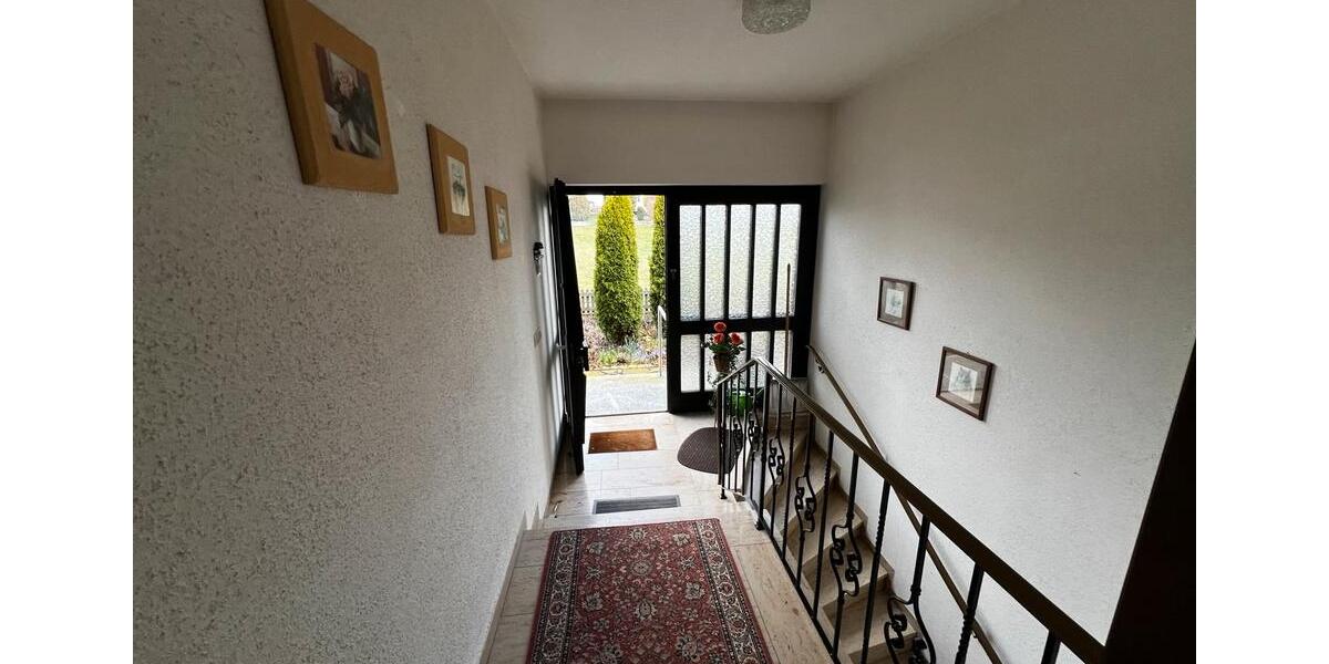 Hochparterre Monheim - 5 Zimmer, 130 m&sup2;, 1.250&euro; | Angebot:24654291