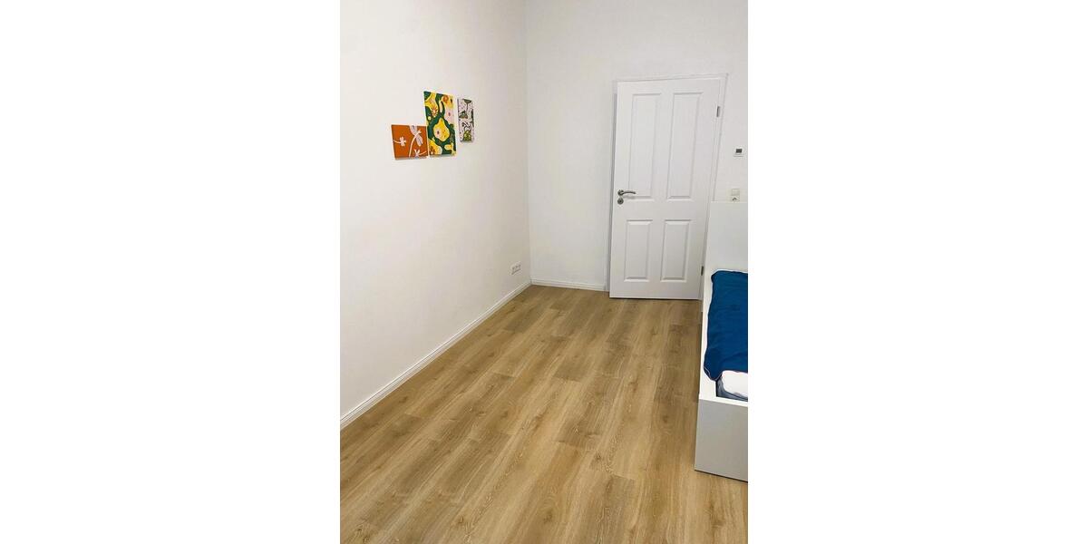 Etagenwohnung Hof Altstadt - 1 Zimmer, 26 m&sup2;, 356&euro; | Angebot:26539411