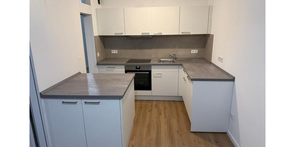 Kernsanierte 3,5 Zi Whg in Schwalbach am Taunus 3.5 zimmer