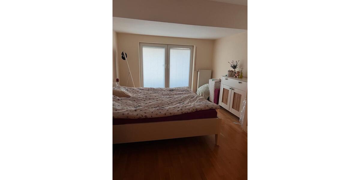 Dachgeschoßwohnung Nienburg (Weser) - 3 Zimmer, 76 m&sup2;, 684&euro; | Angebot:26457998