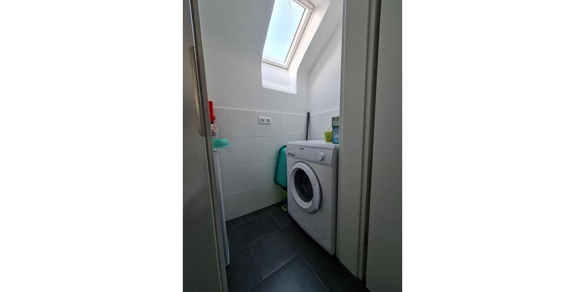 Dachgeschoßwohnung Ditzingen - 3 Zimmer, 88 m&sup2;, 1.190&euro; | Angebot:26600639