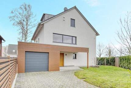 Exklusives Einfamilienhaus auf sonnigem Südgrundstück 7 zimmer