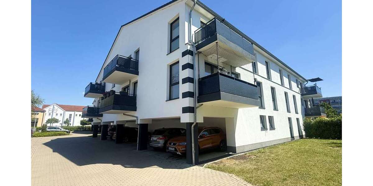 Etagenwohnung Güstrow Distelberg - 3 Zimmer, 86 m&sup2;, 1.140&euro; | Angebot:26480122