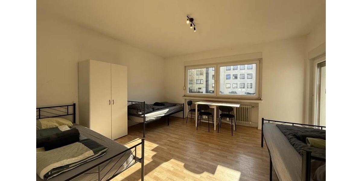 3-Zimmer-Erdgeschosswohnung mit Balkon, Einbauküche & Stellplatz 3 zimmer