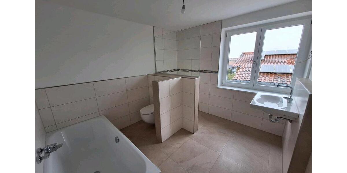 Exklusive 5 Zimmerwohnung mit Terrasse und Garten 5 zimmer