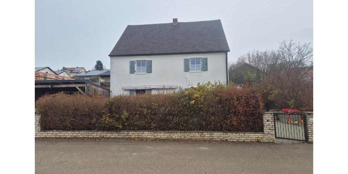 Einfamilienhaus mit 145 qm und Nebengebäude zu vermieten 92026 6 zimmer