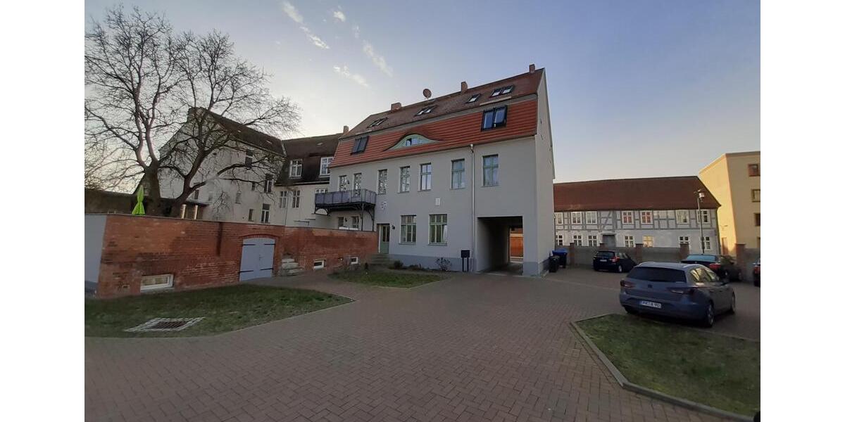 Dachgeschoßwohnung Perleberg - 2.5 Zimmer, 93 m&sup2;, 850&euro; | Angebot:25292710