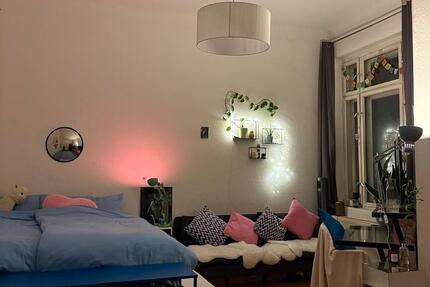 Wohnen auf Zeit Berlin Friedrichshain-Kreuzberg - 22 Zimmer, 137 m&sup2;, 330&euro; | Angebot:26674153