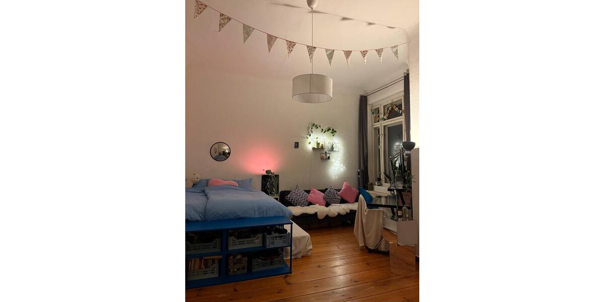 Wohnen auf Zeit Berlin Friedrichshain-Kreuzberg - 22 Zimmer, 137 m&sup2;, 330&euro; | Angebot:26674153