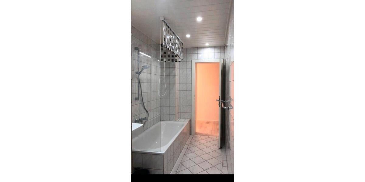 Etagenwohnung Neunkirchen - 4 Zimmer, 90 m&sup2;, 700&euro; | Angebot:26519225