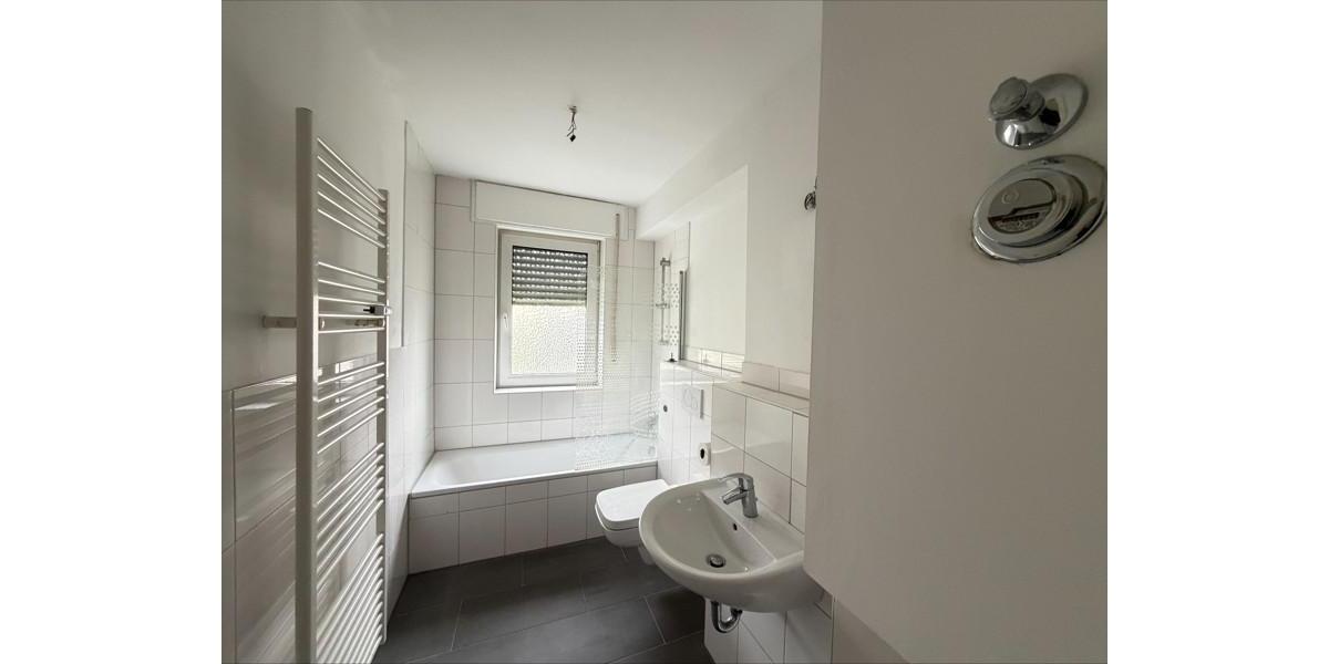 Erdgeschoßwohnung Leverkusen Schlebusch - 3 Zimmer, 64 m&sup2;, 579&euro; | Angebot:25163553