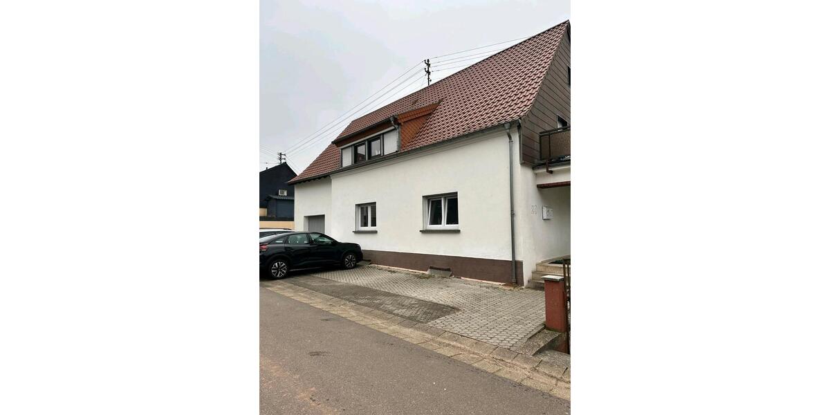 Dachgeschoßwohnung Lebach - 3 Zimmer, 94 m&sup2;, 520&euro; | Angebot:24790989