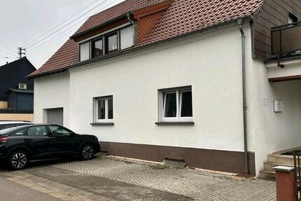 Wohnung Lebach - 3 Zimmer, 94 m&sup2;, 520&euro; | Angebot:24790989