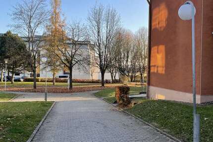 Wohnung zum Mieten in Rödental 353,16 € 75.7 m² 3 zimmer