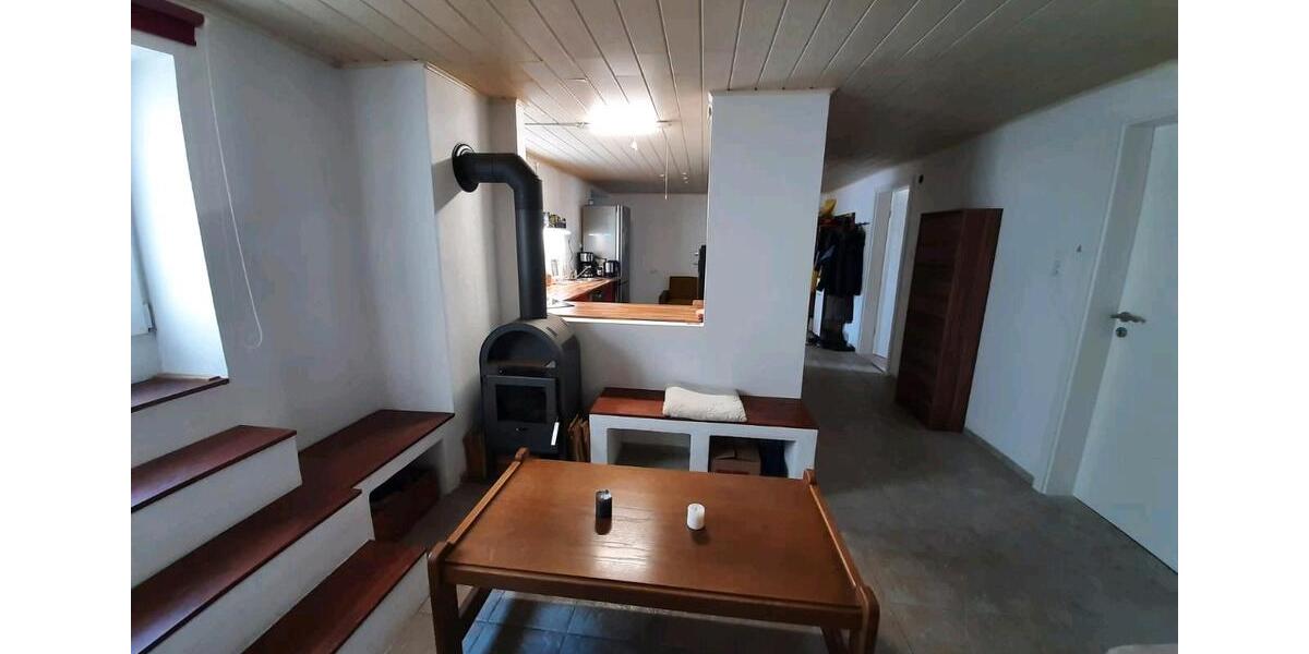 Etagenwohnung Lalling - 3 Zimmer, 78 m&sup2;, 625&euro; | Angebot:24788753