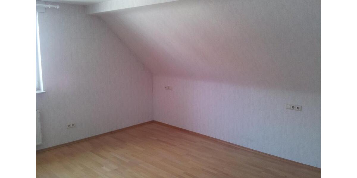 Maisonettenwohnung Weil der Stadt - 3 Zimmer, 88 m&sup2;, 900&euro; | Angebot:26625844
