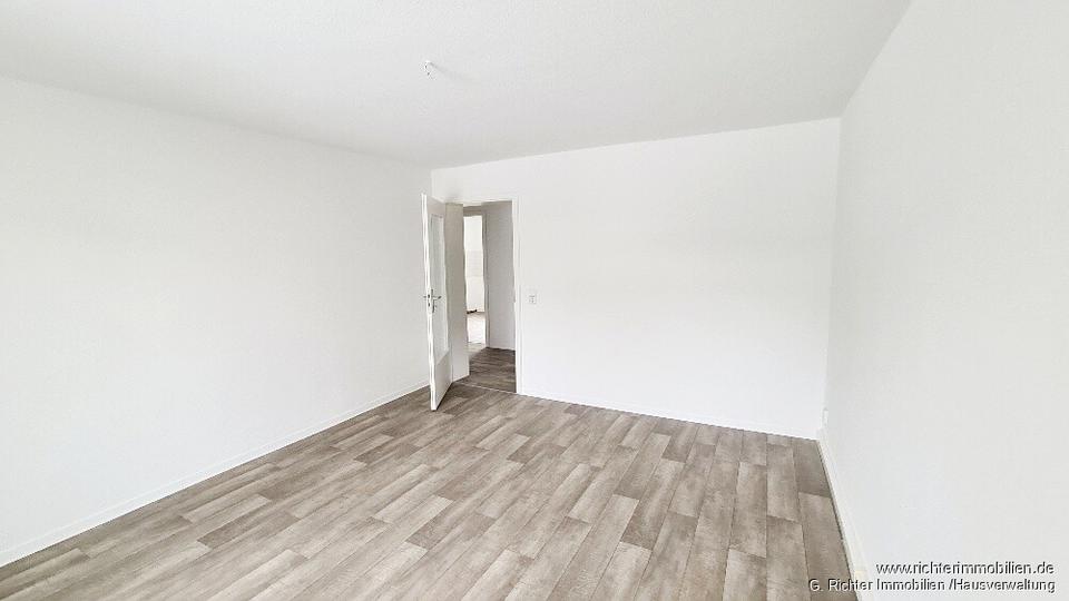 Etagenwohnung Halsbrücke - 3 Zimmer, 68 m&sup2;, 408&euro; | Angebot:23182402