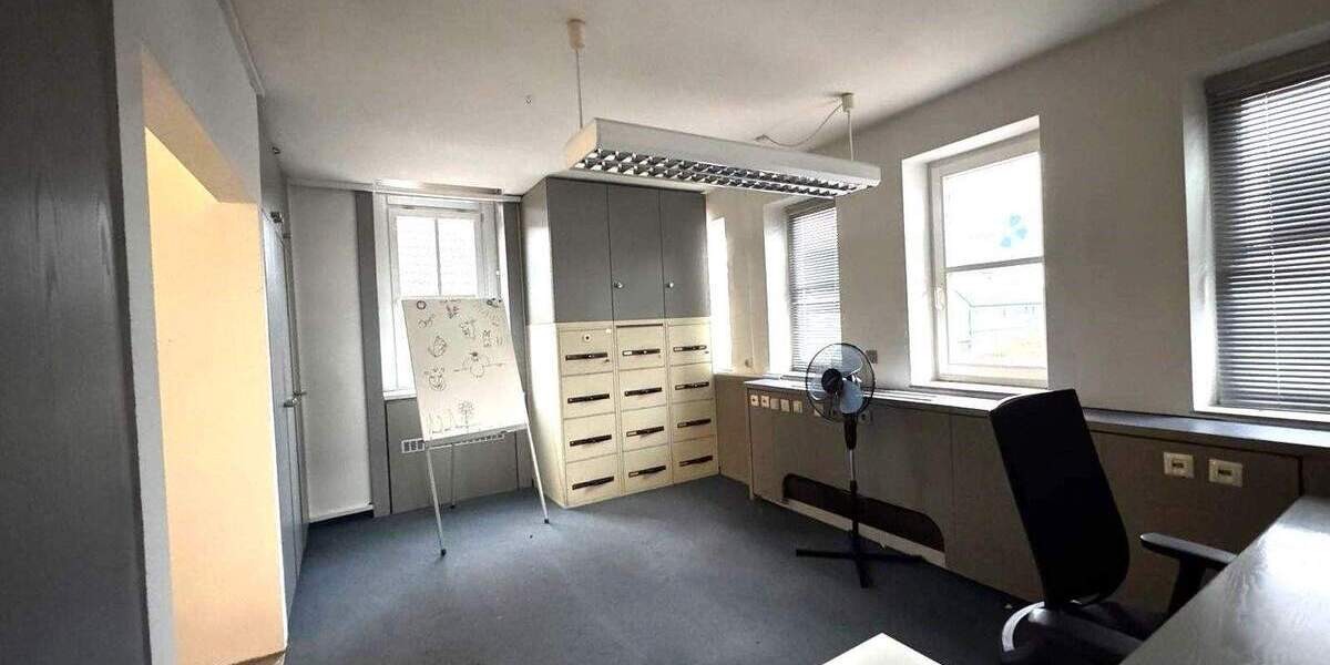 Gewerbeobjekt Bindlach - 8 Zimmer, 265 m&sup2;, 1.500&euro; | Angebot:25664523