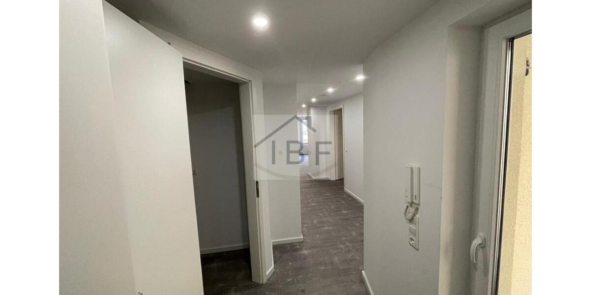 Etagenwohnung Siegen - 2 Zimmer, 72 m&sup2;, 790&euro; | Angebot:26645598