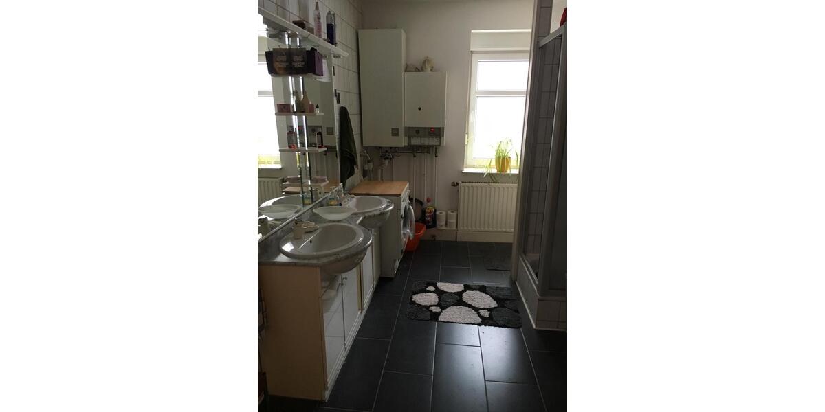 Etagenwohnung Seifhennersdorf - 4 Zimmer, 109 m&sup2;, 580&euro; | Angebot:25839936