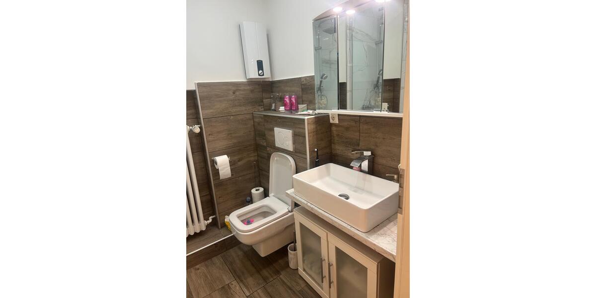 Dachgeschoßwohnung Erftstadt - 3 Zimmer, 80 m&sup2;, 860&euro; | Angebot:24659960