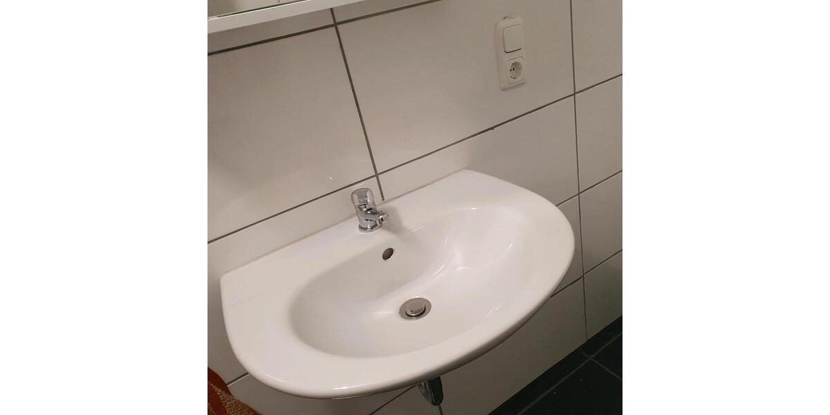 2 Zimmer Wohnung Möbilirt zu vermidenn 2 zimmer