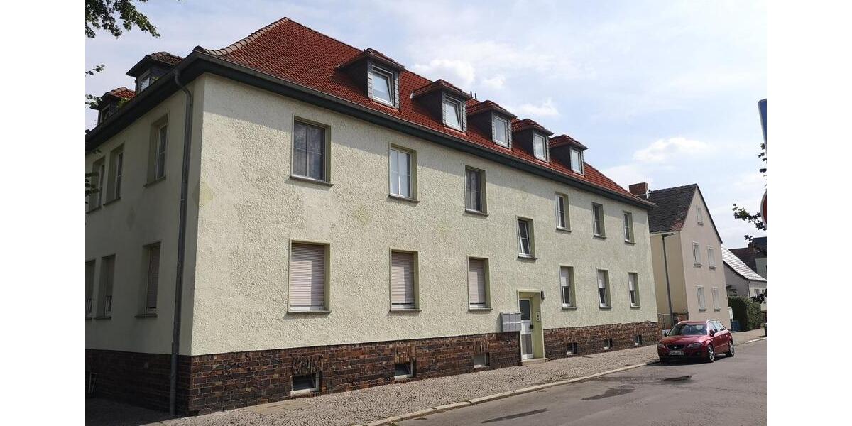 Dachgeschoßwohnung Calbe (Saale) - 2 Zimmer, 44 m&sup2;, 280&euro; | Angebot:26297178