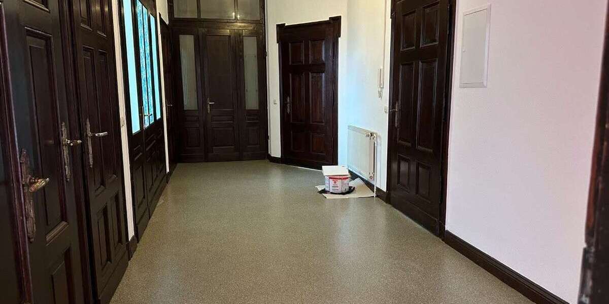 Wohnen in einer Villa - genügend Freiraum für die ganze Familie - Erdgeschoßwohnung Saalfeld/Saale Saale | Angebot:27342172