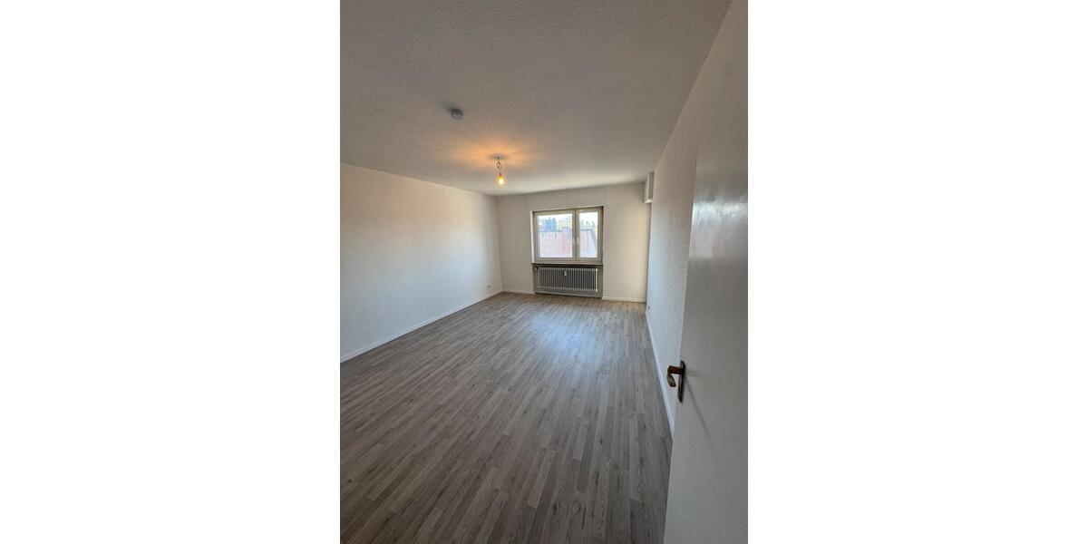 Etagenwohnung Zirndorf - 3 Zimmer, 85 m&sup2;, 1.060&euro; | Angebot:26284462