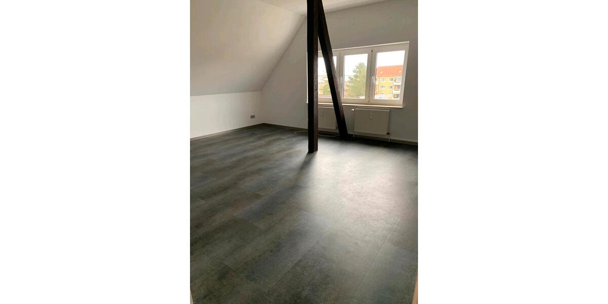 Dachgeschoßwohnung Halberstadt - 3.5 Zimmer, 114 m&sup2;, 700&euro; | Angebot:26151733