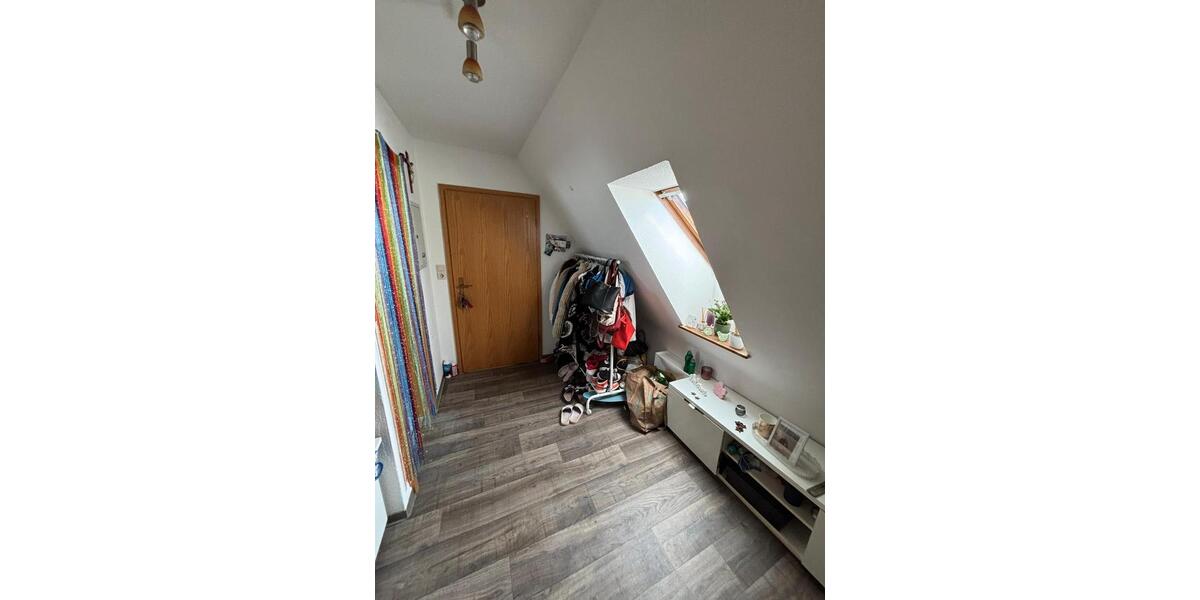 Dachgeschoßwohnung Bünde - 1.5 Zimmer, 33 m&sup2;, 330&euro; | Angebot:24804556