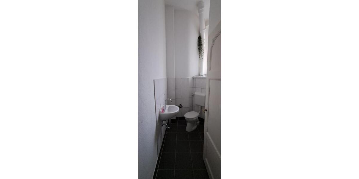 Erdgeschoßwohnung Pirmasens - 2 Zimmer, 95 m&sup2;, 850&euro; | Angebot:24658210