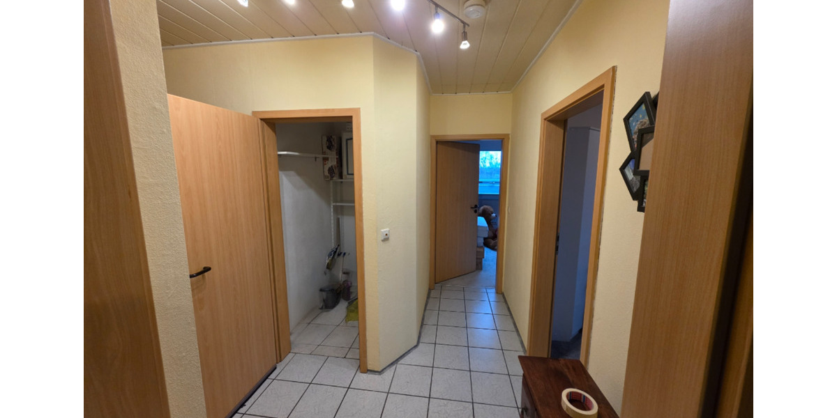 Dachgeschoßwohnung Sassenburg - 3 Zimmer, 71 m&sup2;, 462&euro; | Angebot:25972307