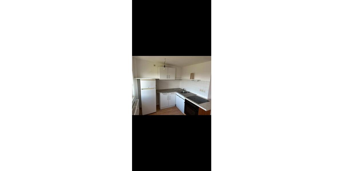 Dachgeschoßwohnung Halle (Saale) Büschdorf - 1 Zimmer, 28 m&sup2;, 300&euro; | Angebot:26005728