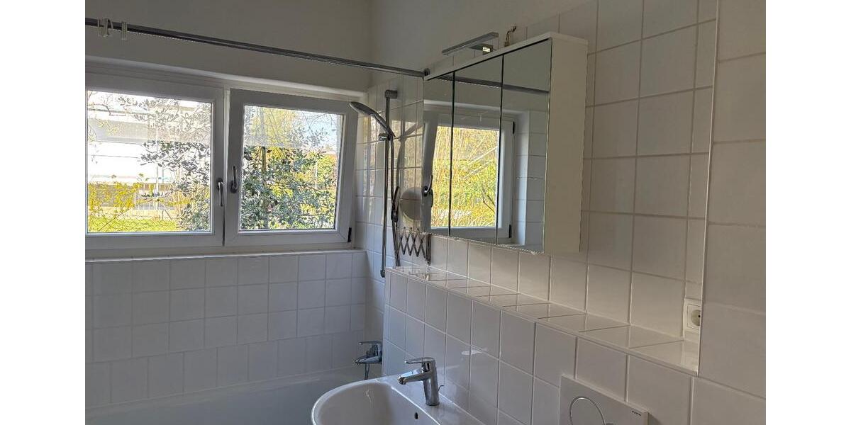 Hochparterre Würzburg Steinbachtal - 2 Zimmer, 60 m&sup2;, 780&euro; | Angebot:25987709