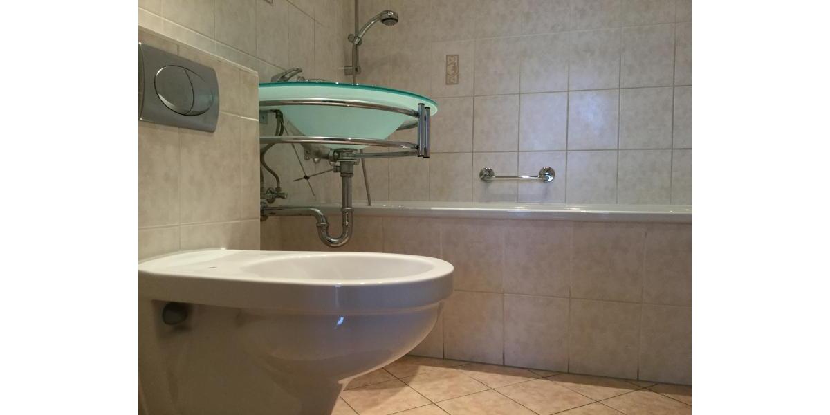 Etagenwohnung Weißwasser (Oberlausitz) - 1 Zimmer, 46 m&sup2;, 280&euro; | Angebot:26338034