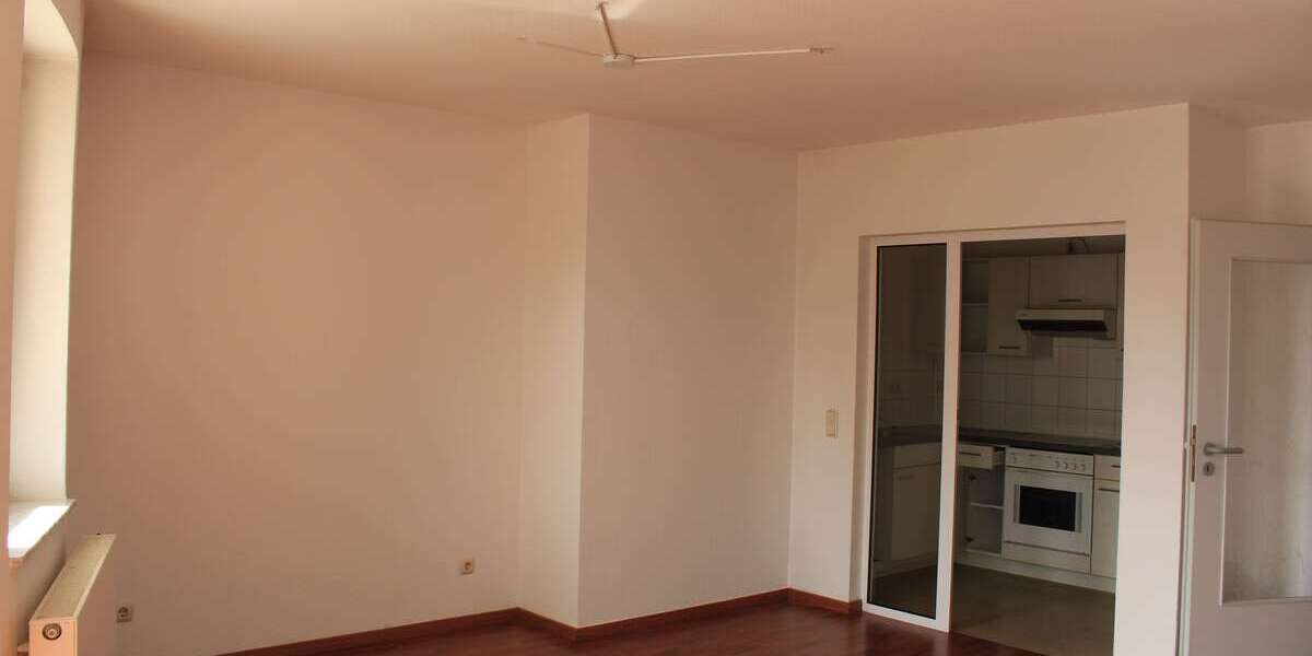 sonnige 2 Zimmer-Wohnung mit Balkon & Küche 2 zimmer