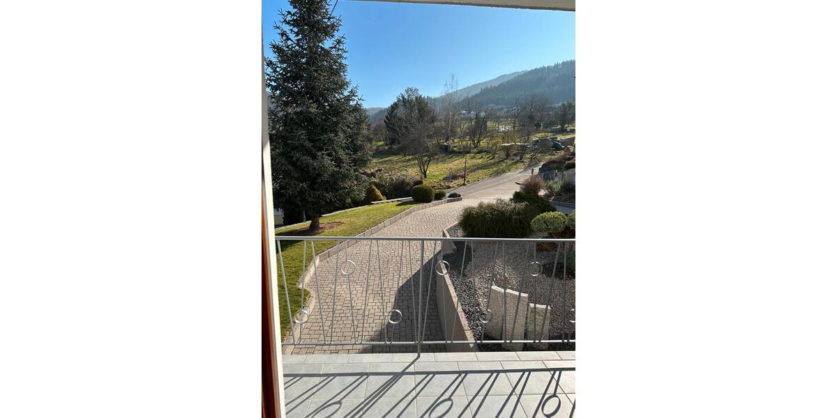 Erdgeschoßwohnung Loffenau - 4 Zimmer, 90 m&sup2;, 970&euro; | Angebot:26004492