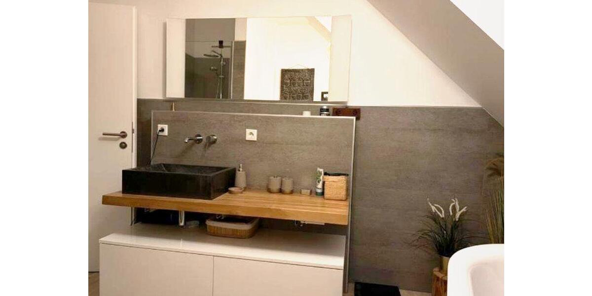 Dachgeschoßwohnung Neustadt an der Aisch - 3 Zimmer, 88 m&sup2;, 1.270&euro; | Angebot:26407168