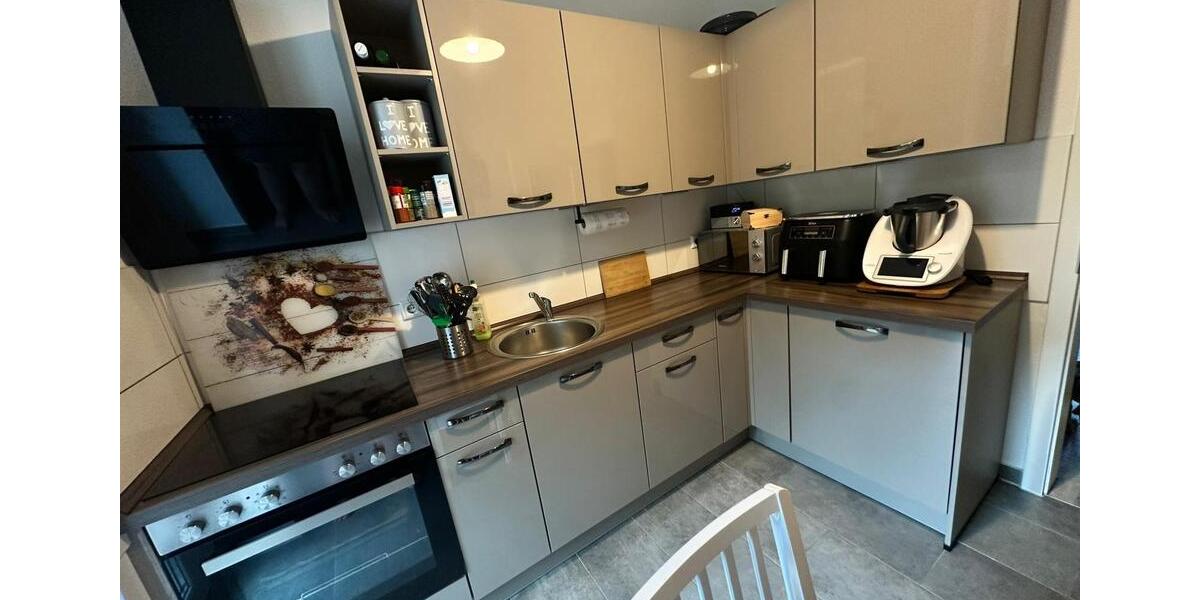 Erdgeschoßwohnung Zeitz - 4 Zimmer, 100 m&sup2;, 950&euro; | Angebot:25906550