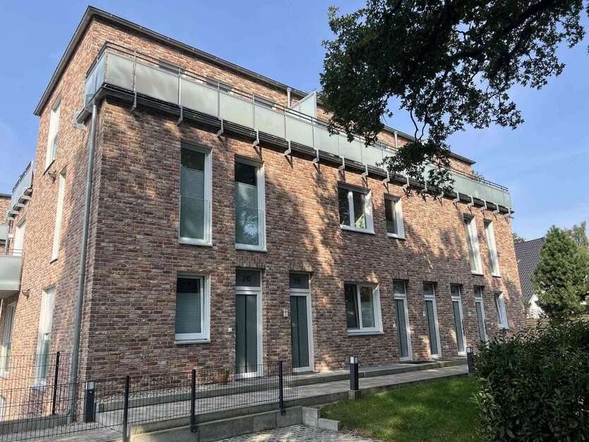 Wohnung zum Mieten in Hamburg Hummelsbüttel 2.100 € 99.92 m²