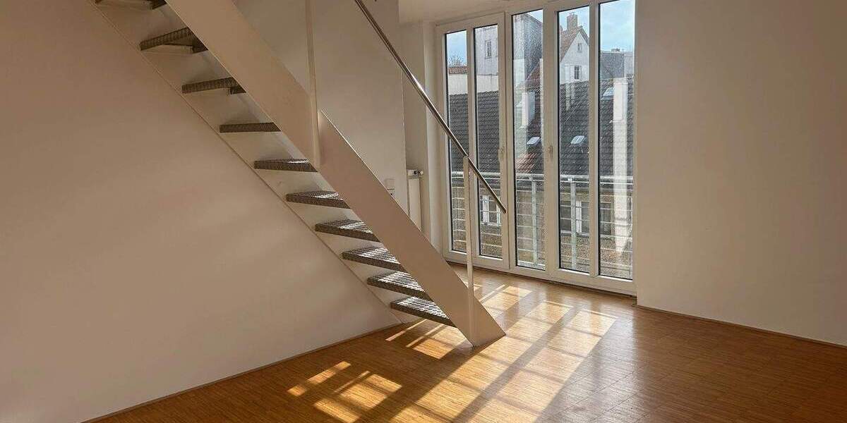 Etagenwohnung Weißenfels - 3 Zimmer, 109 m&sup2;, 800&euro; | Angebot:24990147