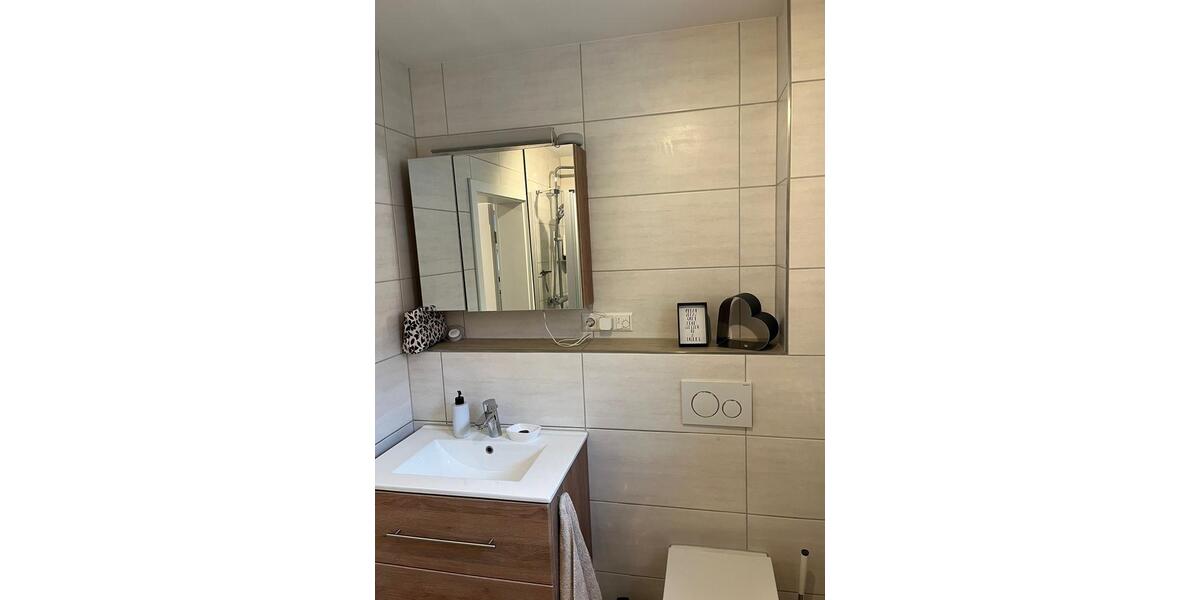 Etagenwohnung Hohenroth - 3 Zimmer, 78 m&sup2;, 800&euro; | Angebot:26615835